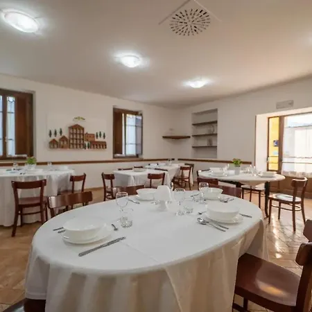 Laghi Di Faldo Hotel Montone (Umbria)